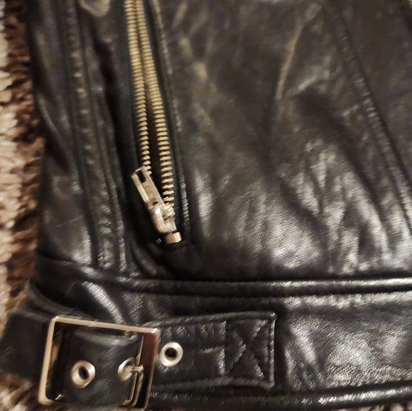 Gorgeous women's lined leather moto jacket - Picture 4 of 5
